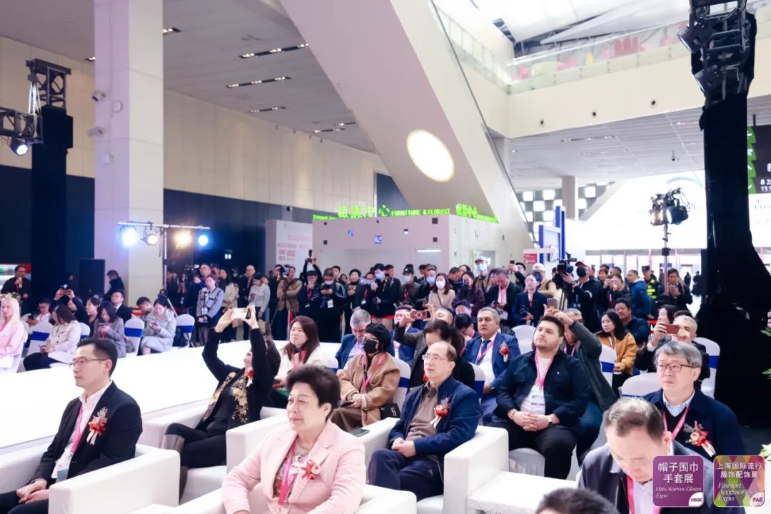 2025第七届上海国际帽子围巾手套暨服饰配饰展免费门票